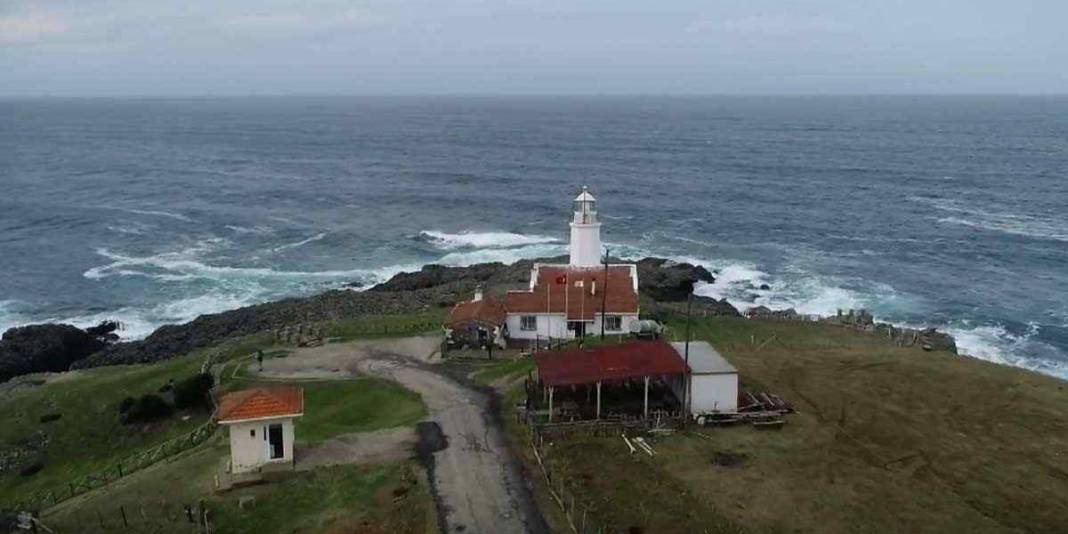 Türkiye’nin en kuzeyinde 163 yıldır ayakta: Denizcilere güvenli rota sunuyor 5